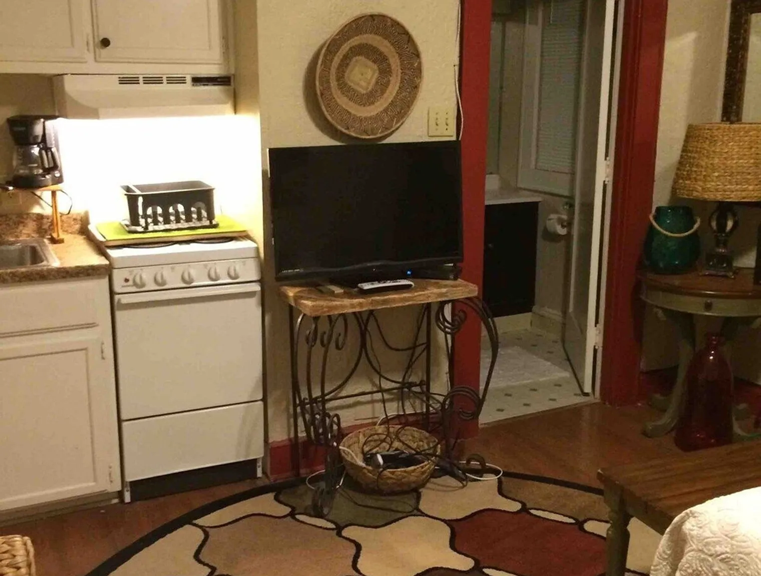 Studio, 1.0 bath, 344 sqft, $1,363 — Photo 2
