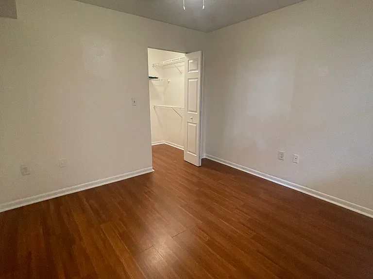 2811 N Oakland Forest Dr #206 — Photo 11