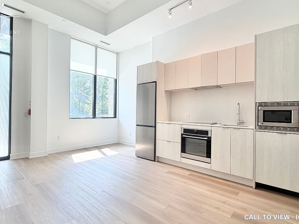 1st image of 3025 Novar Rd #102