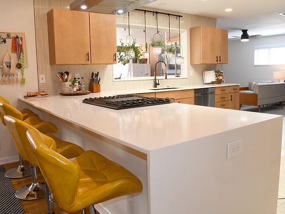 5th image of 9432 Arvilla Ave NE