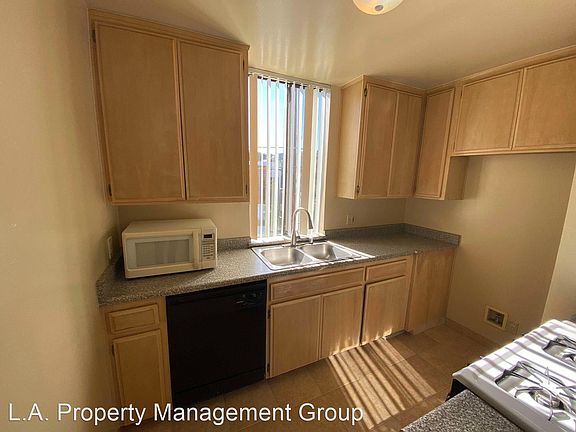 5th image of 4202 Tujunga Ave APT 203