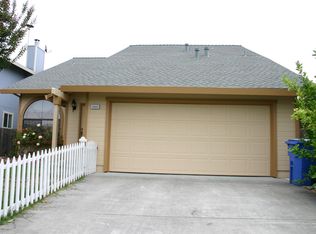 8060 Mitchell Dr, Rohnert Park, CA 94928