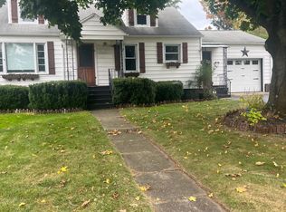 81 Grandview Ave, Dallas, PA 18612