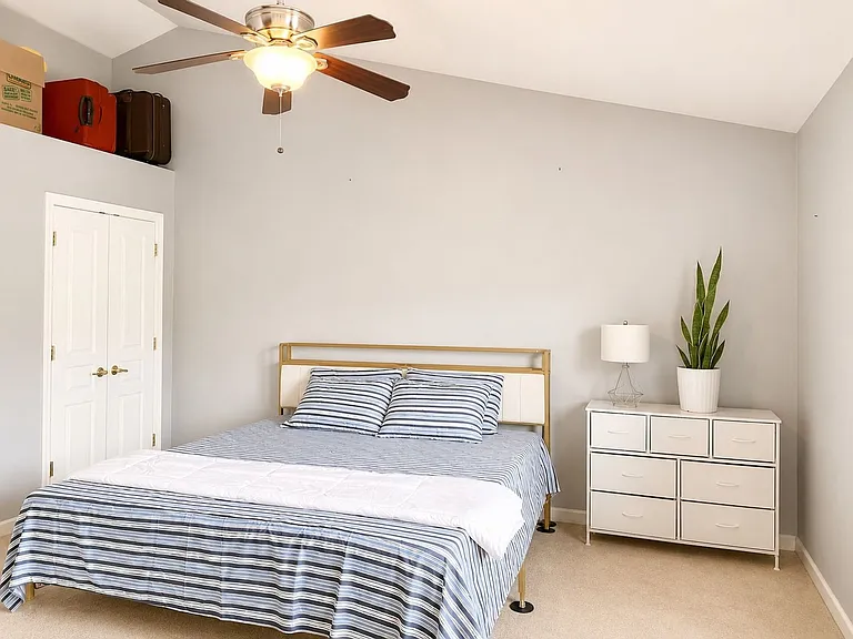 250 The Pines Dr — Photo 11