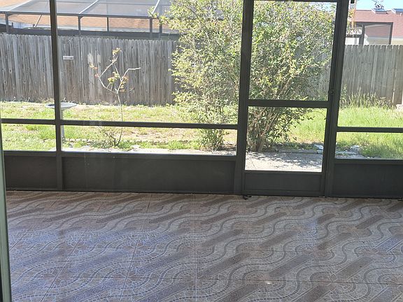 5th image of 6907 Shady Pl