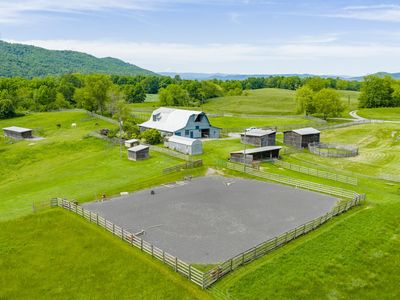 241 Kestrel Corner Ln, Lewisburg, WV, 24901