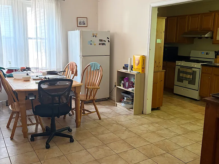 10 Brower St #A4 — Photo 8