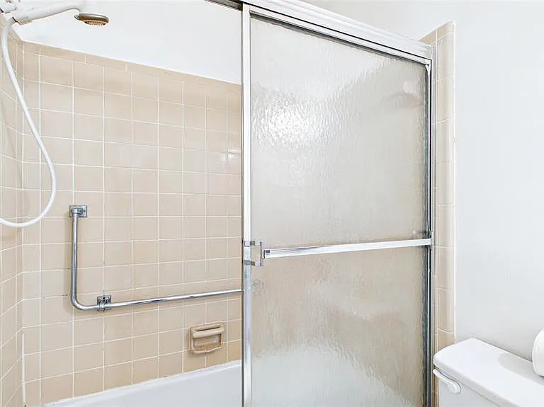 325 Sky Loch Dr W — Photo 21