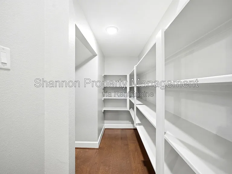 4208 Koehler St #A — Photo 13