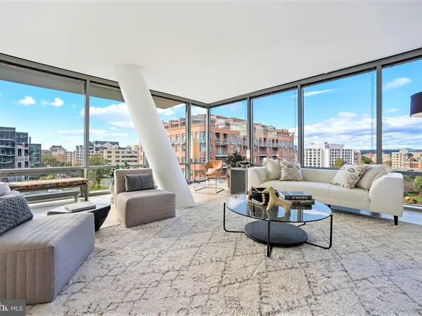 1111 24th St NW Unit 73, Washington, DC 20037