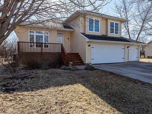 2nd image of 20 Penn Ridge Ct