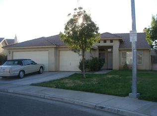1527 Via Alberti, Gustine, CA 95322