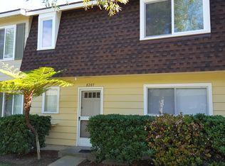 8205 Deerfield Dr, Huntington Beach, CA 92646