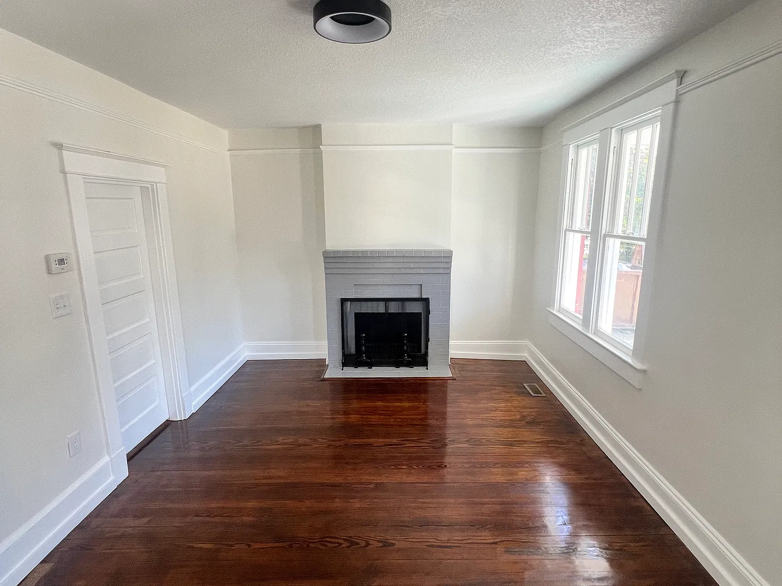 3 bed, 1580 sqft, $2,500 — Photo 2