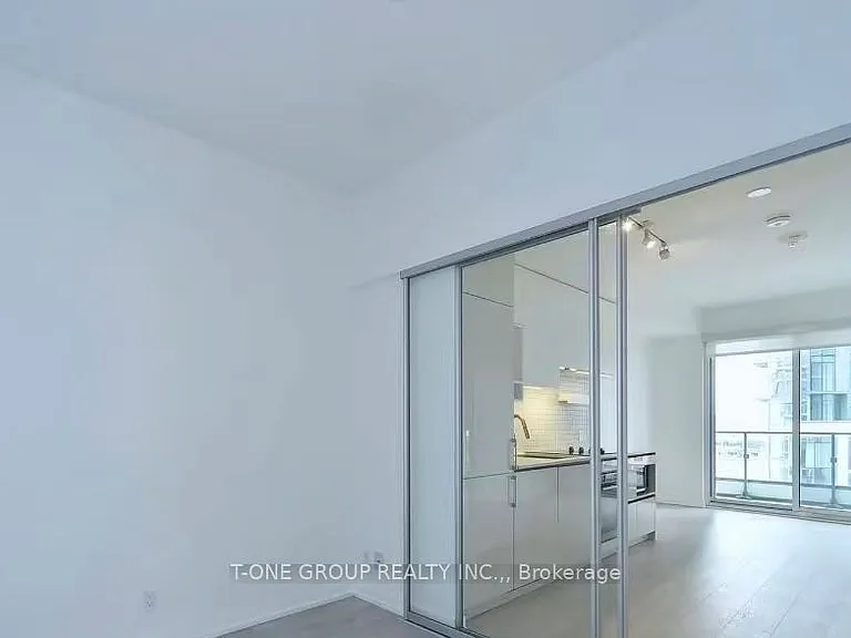 950 Portage Pkwy #605 — Photo 2