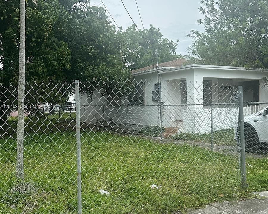 1st image of 1891 NW 62nd Ter