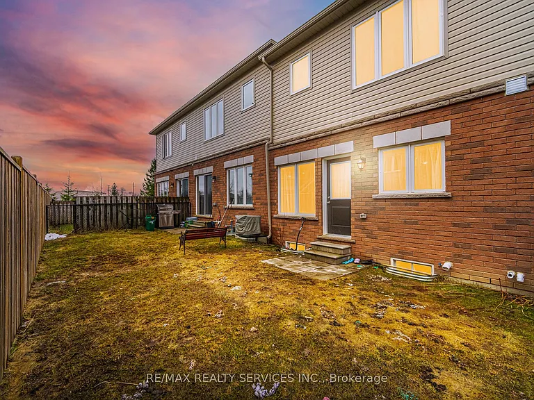 6 Landsborough St — Photo 34