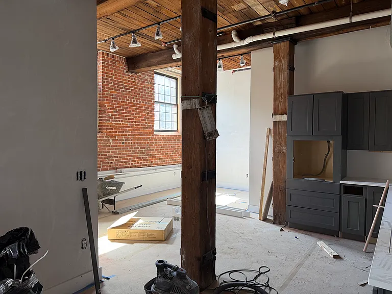 1665 Main Street — Photo 7