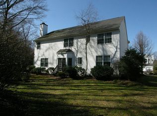 4 Sassafras Ct, Scotch Plains, NJ 07076