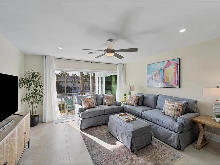 500 S Washington Dr #18B — Photo 14