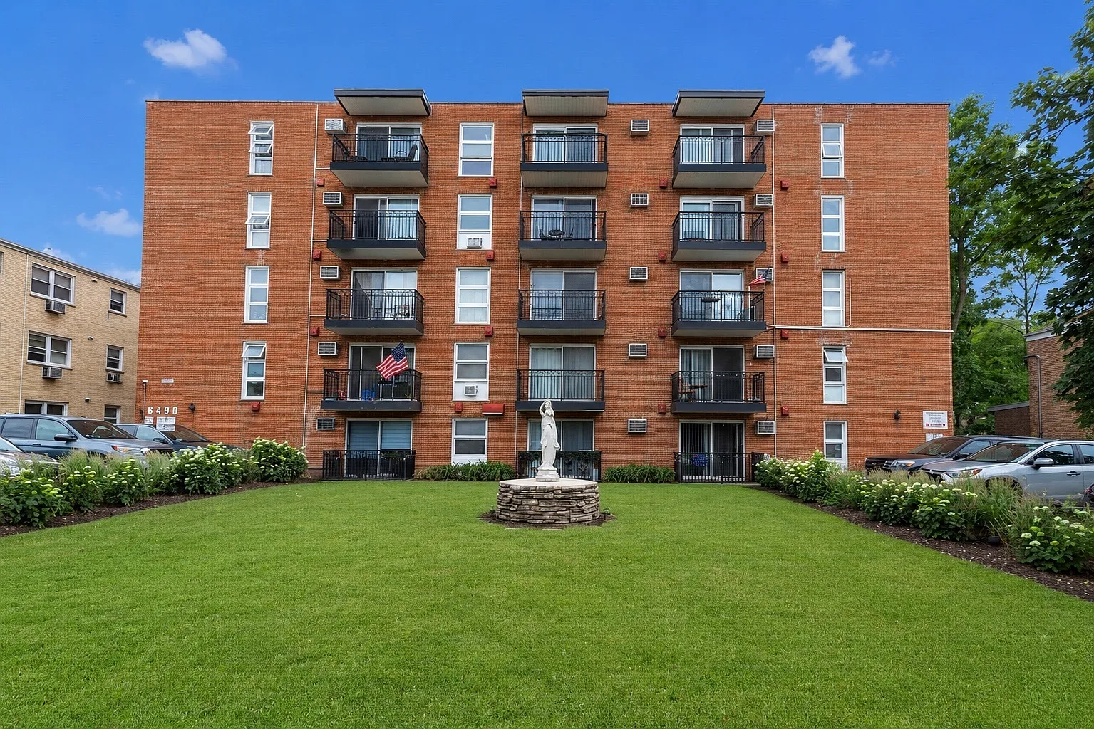 2 bed, 1.5 bath, 1200 sqft, $1,950 — Photo 1