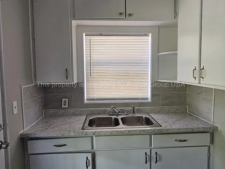 5474 N River Rd — Photo 19