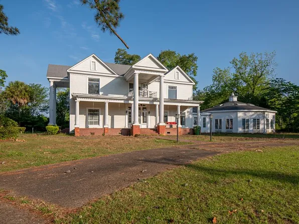 302 Wiley Ave, Donalsonville, GA 39845