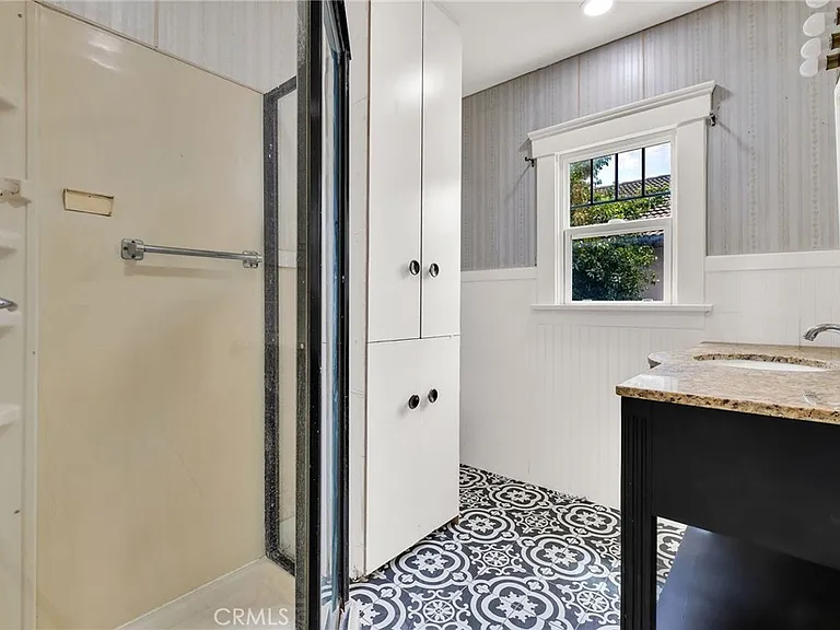 809 E Colton Ave — Photo 20