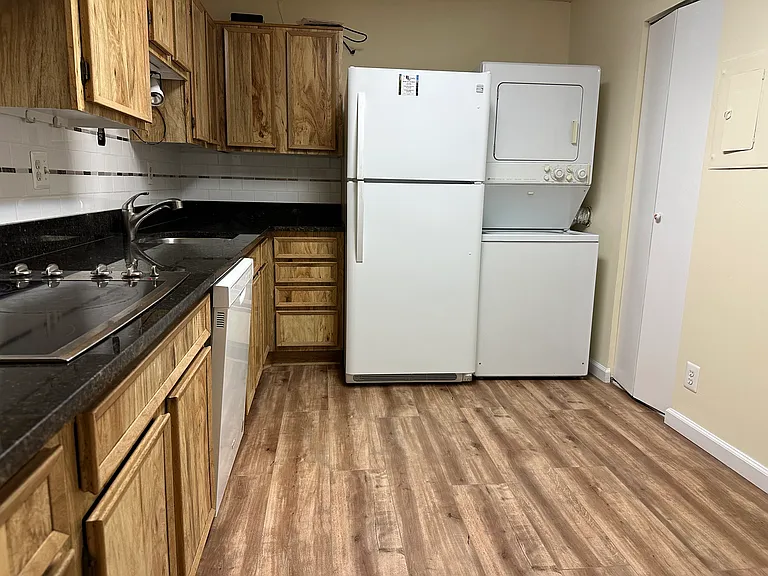 8350 Greensboro Dr #403 — Photo 15