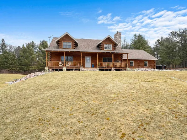 12084 Up North Ln, Crivitz, WI 54114