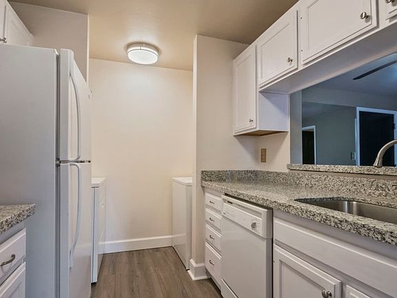 2nd image of 339 E 600 S APT 1203