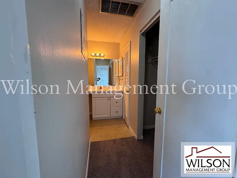 525 Georgetown Dr — Photo 10