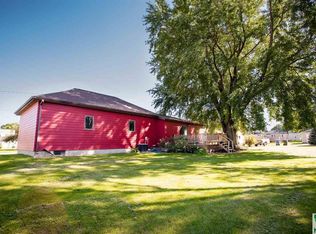 611 5th Ave SW, Le Mars, IA 51031