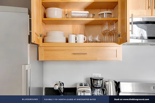 Rented by The Blueground | media 24