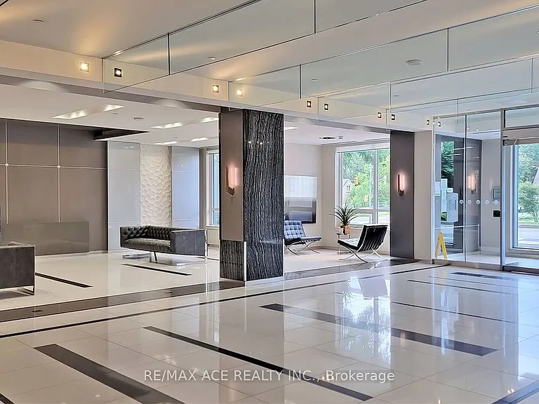 7167 Yonge St #508 — Photo 21