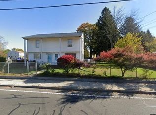 373-375 Parker St, Springfield, MA 01129