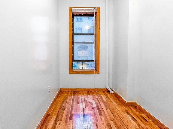 5th image of 134 Boerum St APT D1