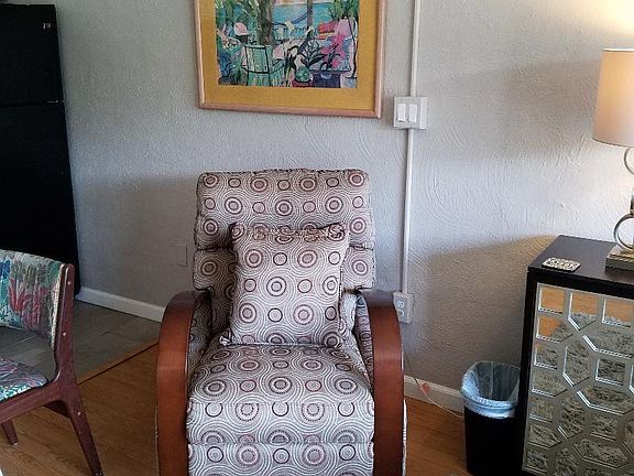 4th image of 355 Kalanianaole St #211-1