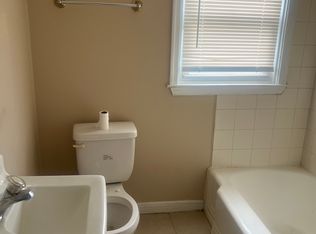 1 6th St APT 2A, New Castle, DE 19720