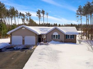 5555 Bonnie Ln, Plover, WI 54467