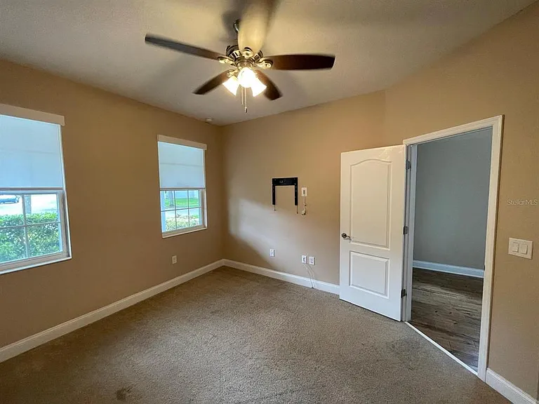 2745 Peony Dr — Photo 12