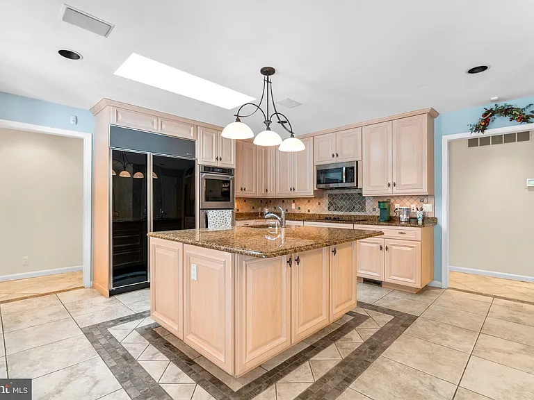 4233 Buckskin Wood Dr — Photo 19