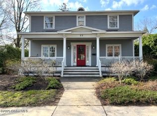 22 5th Ave, Saratoga Springs, NY 12866