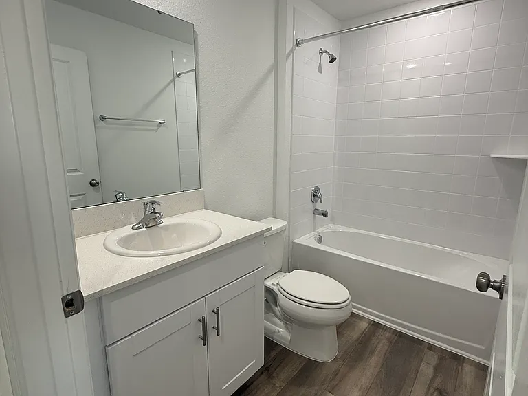 5480 San Pietro Dr — Photo 18