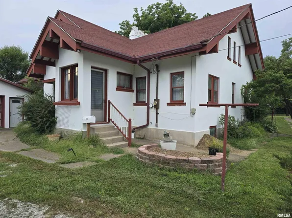 210 Fort Edwards Dr, Warsaw, IL 62379