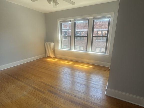 4th image of 2121 Ridge Ave #2121-27-3A