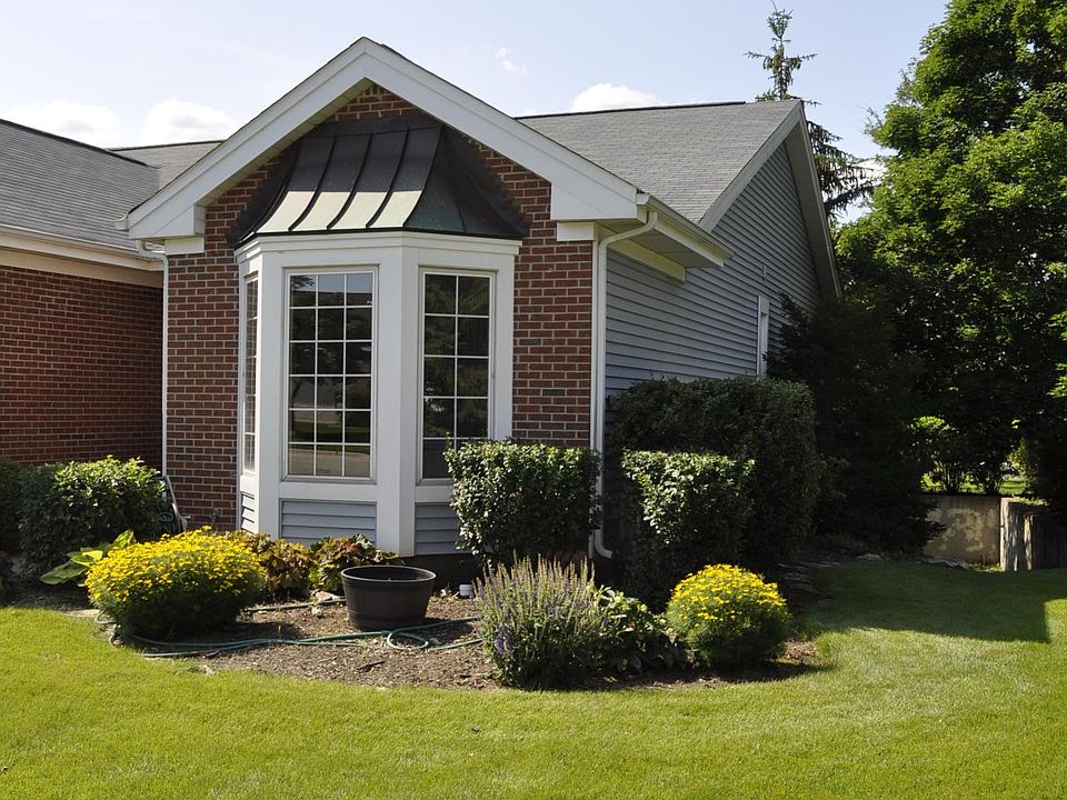 1st image of 678 Golfers Ln
