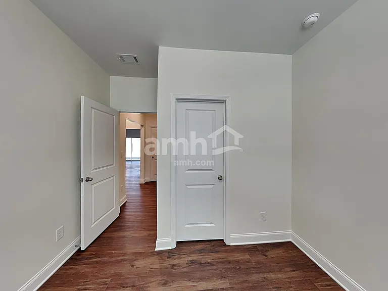 5252 Blue Mountain Dr — Photo 21