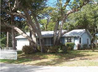 1694 Joybrook Rd, Navarre, FL 32566