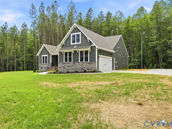 2203 Walnut Tree Blvd, Powhatan, VA 23139
